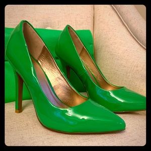 Bright Green Heels NWOT
